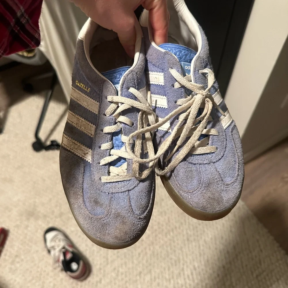 Adidas Suede Blue and White Trainers - Picture 2 of 6